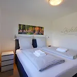 Rossberg In Traumhafter Naturlage Mit Upland-blick! Semesterbostad *